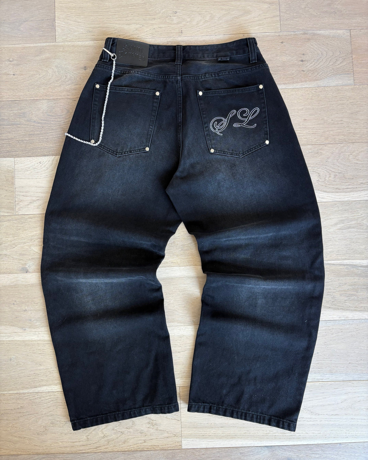 SIGNATURE DENIM