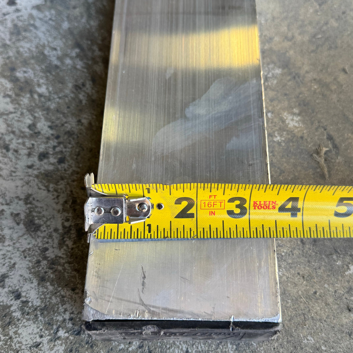 KRAFT TOOL CO. Striker Screed 120” x 1 1/2” x 3 1/2” CC612AL